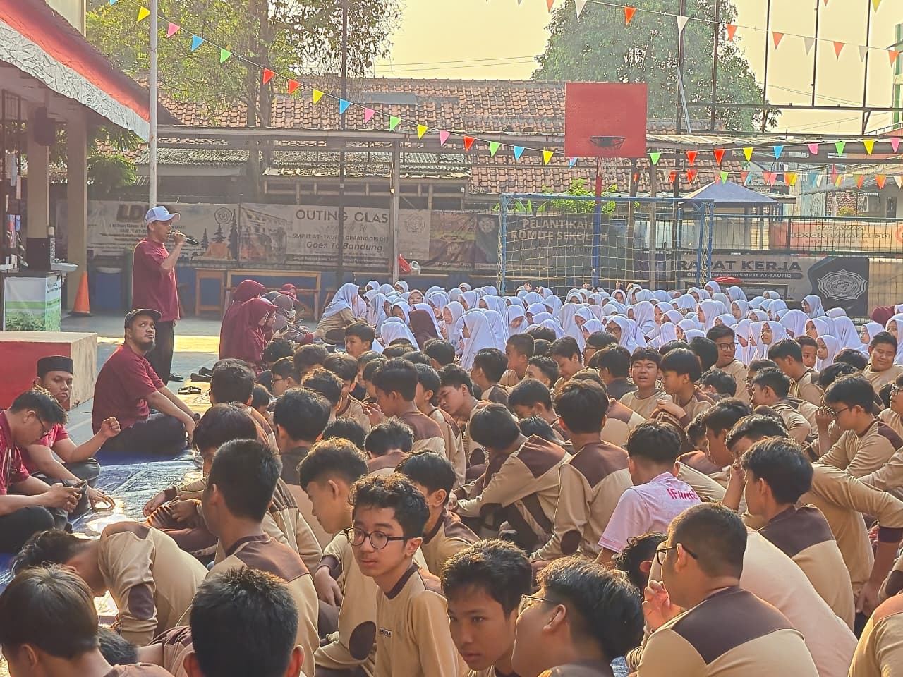 Suasana Pembukaan